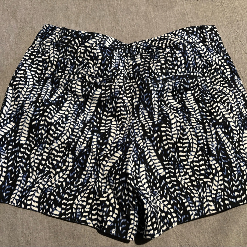 White House Black Market shorts size 6